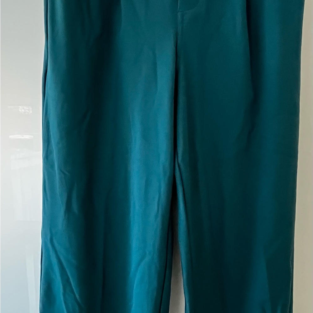 Halara Flex™ DayStretch High
Waisted Pocket Straight Leg Work Small - Picture 10 of 11
